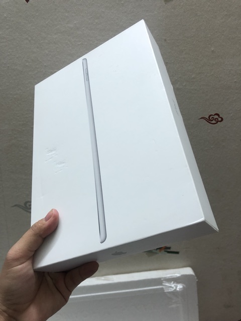 Ipad gen 7 10.2 inch bản có 4g . Máy nguyên seal chưa bóc hộp