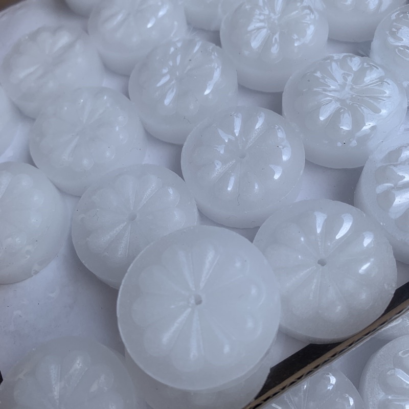 Sáp vuốt chỉ