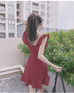 Đầm chấm bi