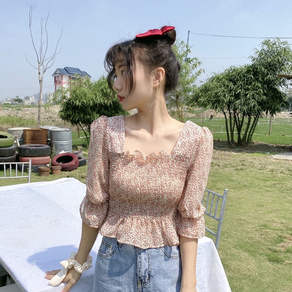 [Mã FAMAYWA giảm 10K đơn 50K] Áo Kiểu Cổ Vuông In Hoa Thiết Kế Quyến Rũ Dành Cho Nữ | BigBuy360 - bigbuy360.vn