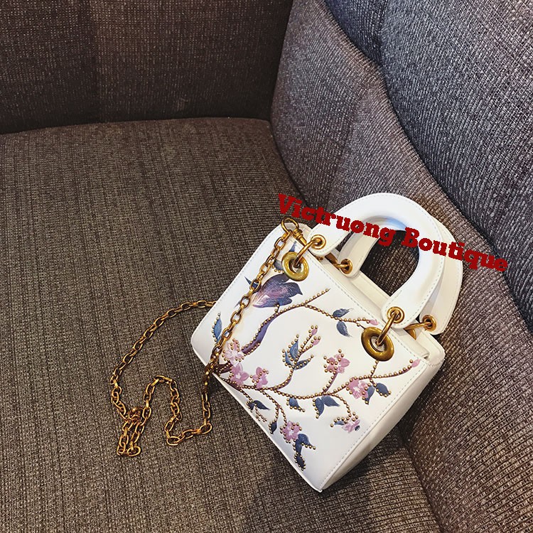 Túi xách đinh tán cao cấp