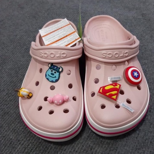 Dép sục cross cho bé gái màu BAY a hồng từ 2 tuổi đến 14 tuổi tăng kèm sticker gắn dép