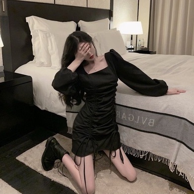 [MURIOKI] Đầm Chữ A Tay Dài Cổ Vuông Màu Trắng Đen Phối Dây Rút Phong Cách Hàn Quốc Quyến Rũ Cho Nữ