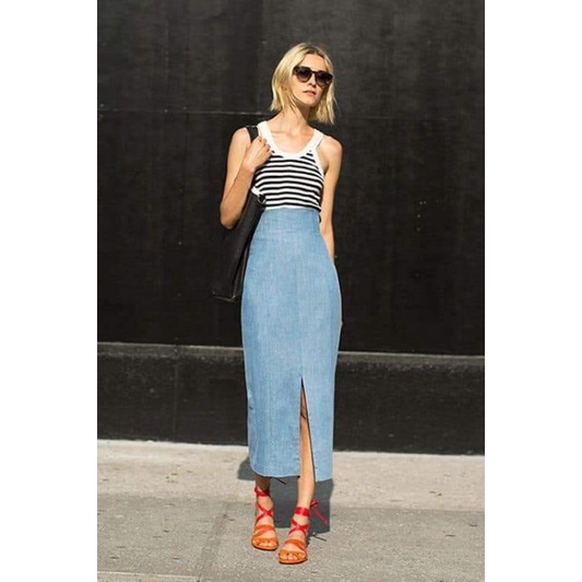 Chân váy chất liệu jean xòe