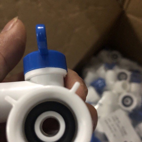 Van chia nước bằng nhựa | BigBuy360 - bigbuy360.vn