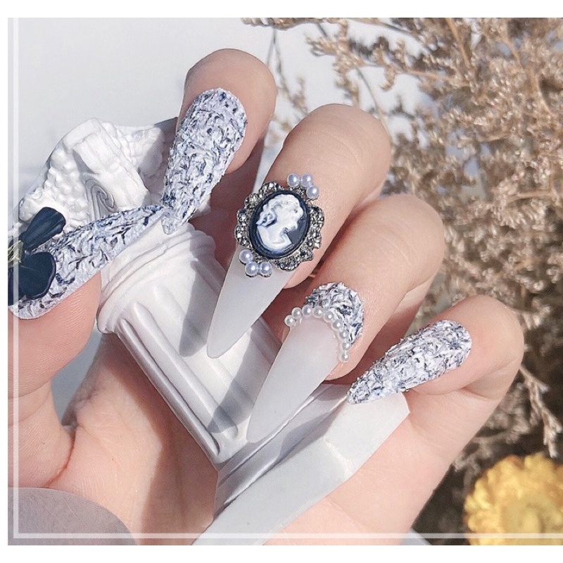 [BEANNAIL.VN] Móng úp thiết kế thủ công gắn charm cô gái và nơ xinh - B523