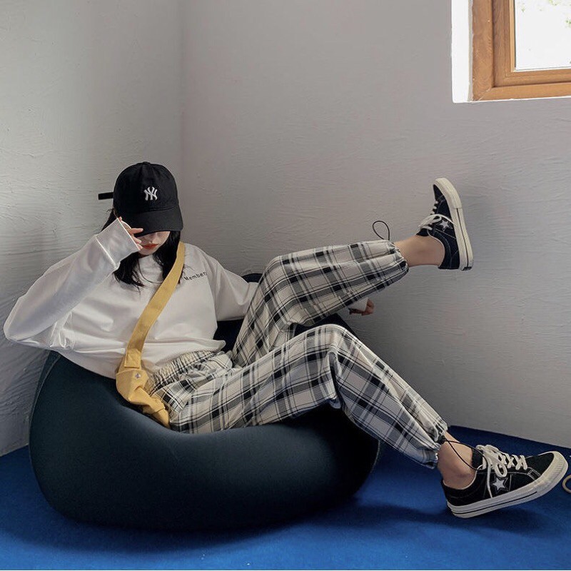 quần caro nền trắng