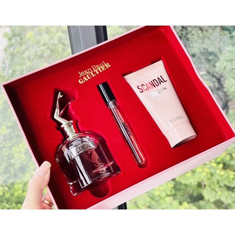 Set Nước hoa Nữ Jean Paul Gautier SCANDAL 80ml kèm lotion Táo bạo và lạ kì...