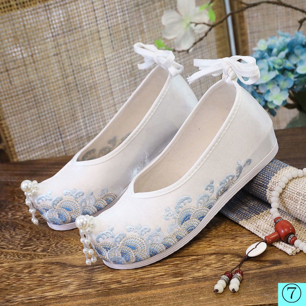 Giày Hán Phục Cổ Trang Thêu Họa Tiết Đẹp Mắt Tăng Chiều Cao Thời Trang Cho Nữ