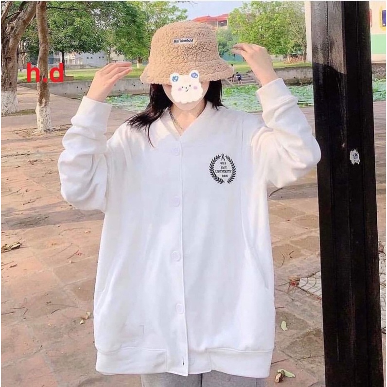 [R.Ẻ VÔ ĐIC.H]áo cadigan Univer💘chấtnỉ bông có cúc dọc áo💘màu đen trắng💘phong cách hàn quốc☘️Thời trang thu đông | BigBuy360 - bigbuy360.vn