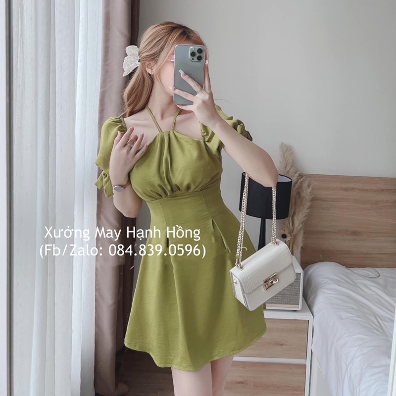 Váy vải trượt cổ yếm cộc tay bo chun xanh/trắng, váy thiếu kế cutout vai Hàn Quốc cực xinh