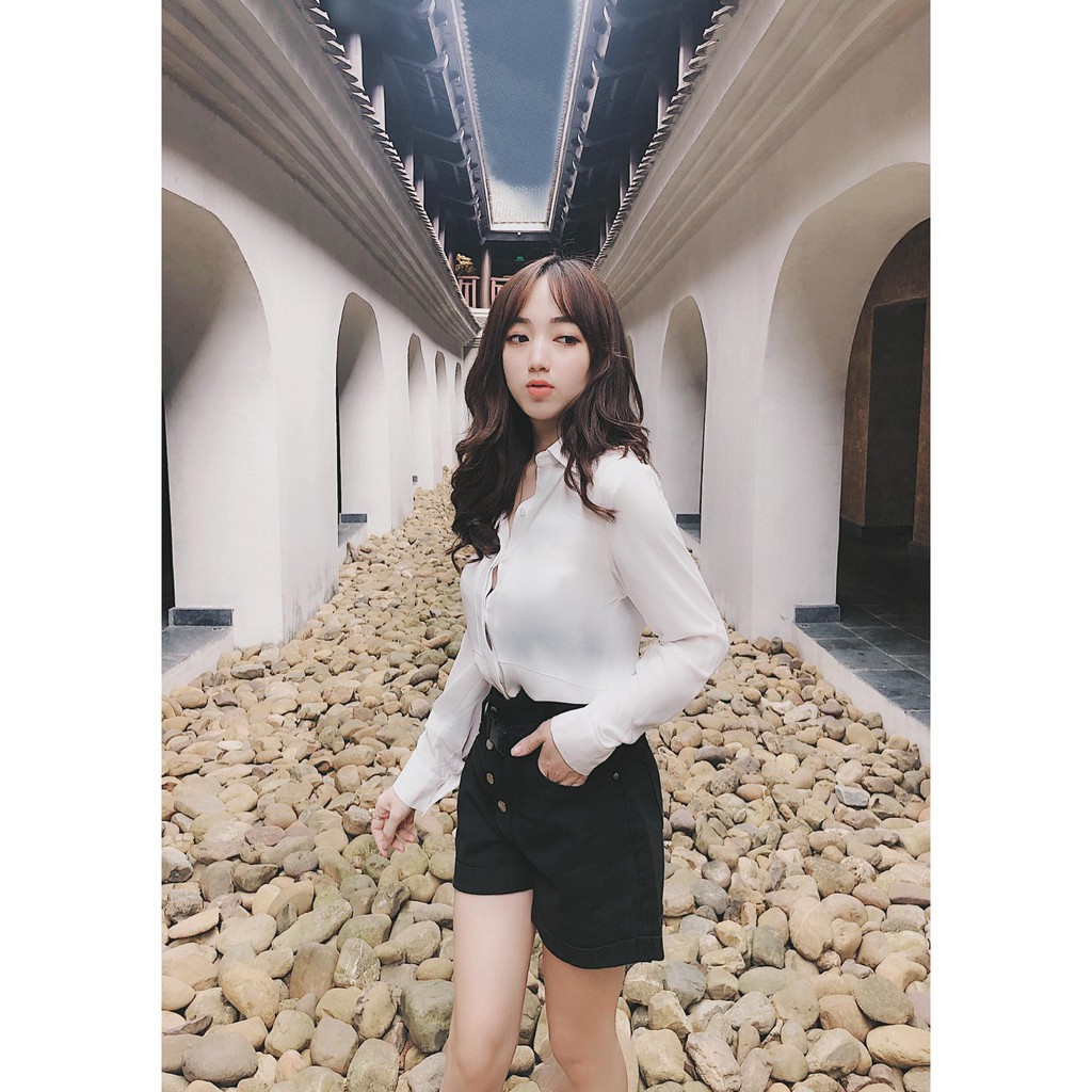 Sơ mi trắng cổ đức
