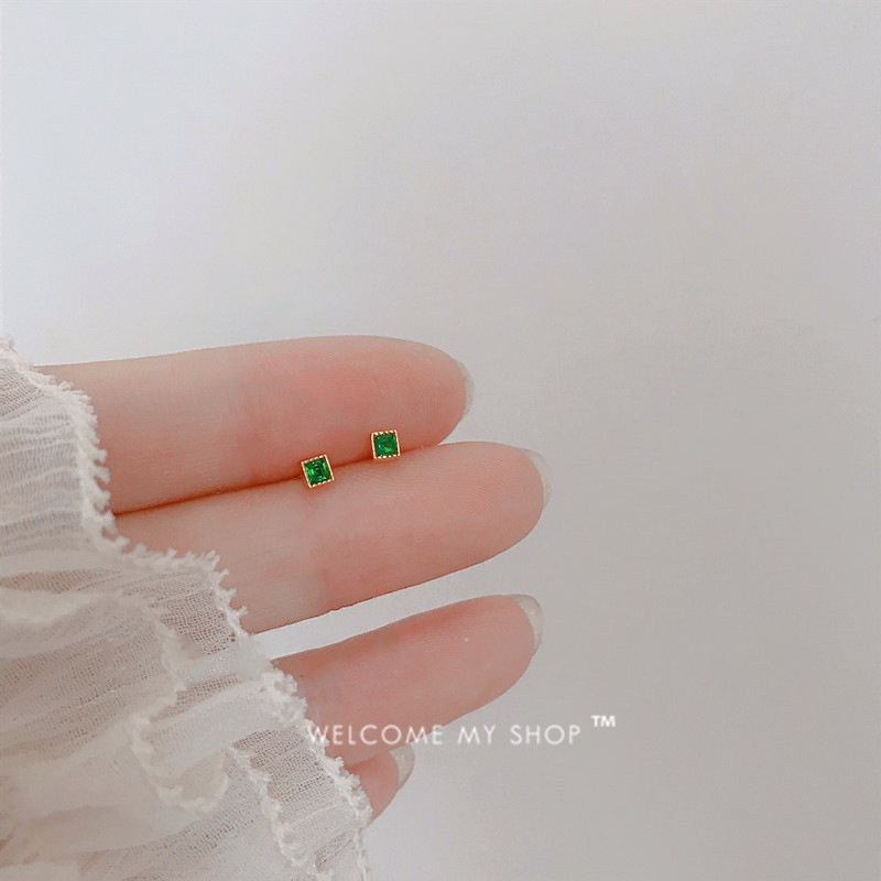 Bông Tai Mạ Bạc 925 Hình Vuông Đính Ngọc Lục Bảo Thiết Kế Đơn Giản