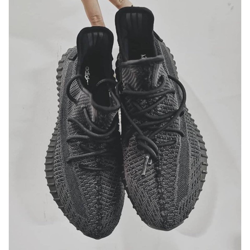 【Bắn thật】Yeezy Boost 350 V2 Black Black Soul Black Angel Ren phản quang FU9161