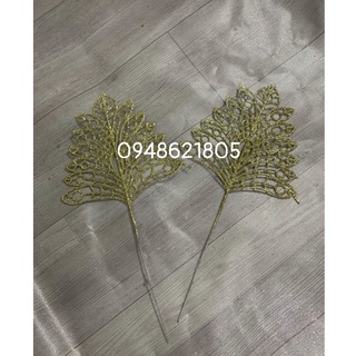 Cành lá trang trí oản tết