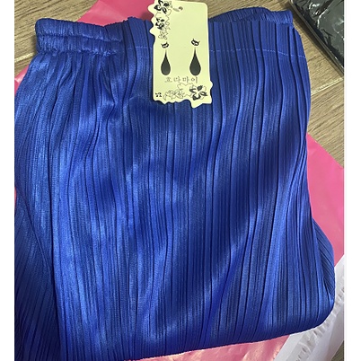 Issey Miyake Chân Váy Xếp Ly Lưng Cao Màu Trơn Dáng Ôm Thời Trang Cho Nữ