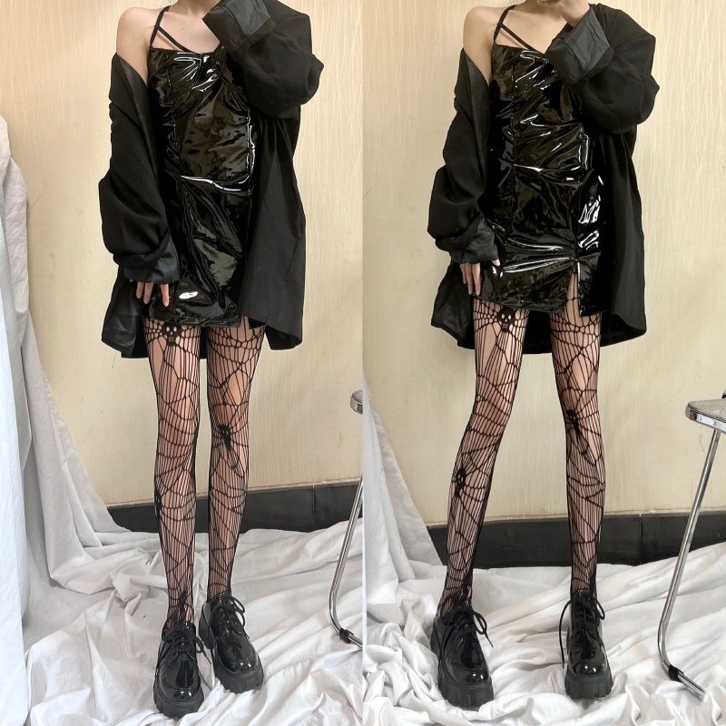 Run Quần Tất Lưới Khoét Rỗng Họa Tiết Mạng Nhện Đầu Lâu Halloween Cho Nữ