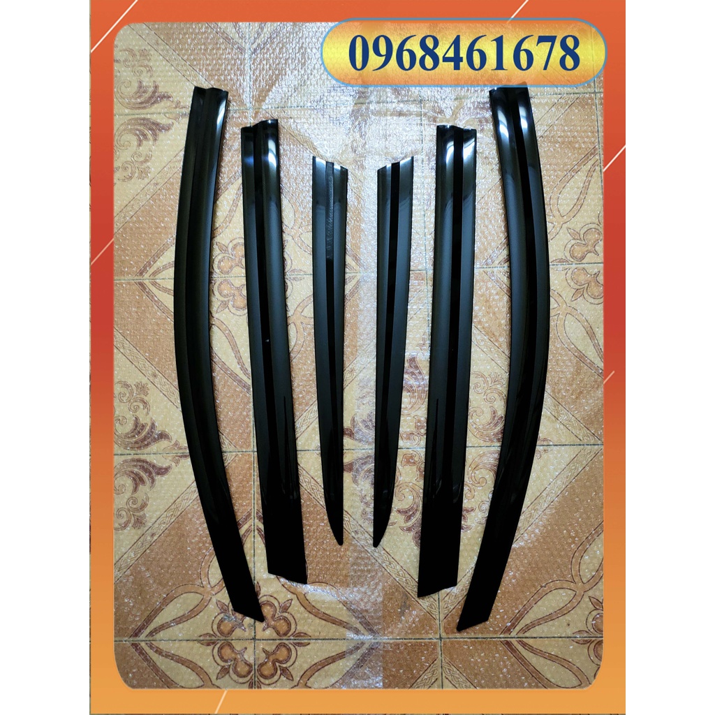 Vè che mưa Innova đời 2006-2015-hàng hàn quốc loại 6 miếng