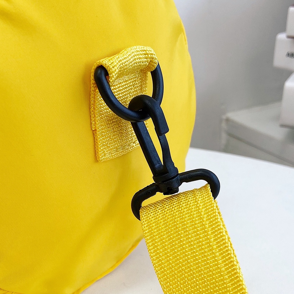 Túi Đeo chéo Cho Bé và Người lớn Phong Cách Mickey phong cách Hàn Quốc