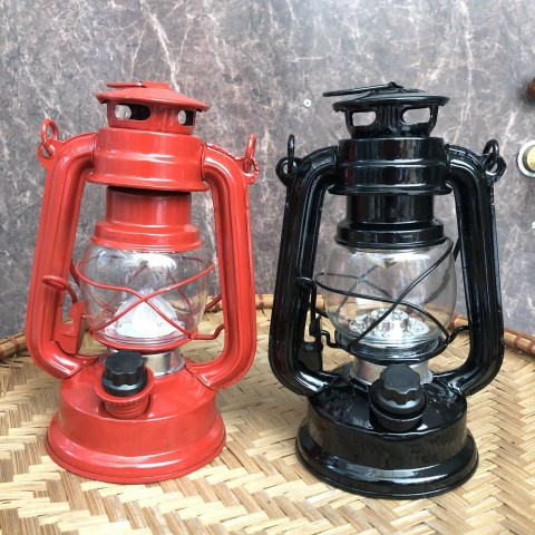 Đèn dầu  bão điện tử  , đèn măng xông chạy pin, Decor trang trí nhà cửa, cắm trại dã ngoại dùng pin.