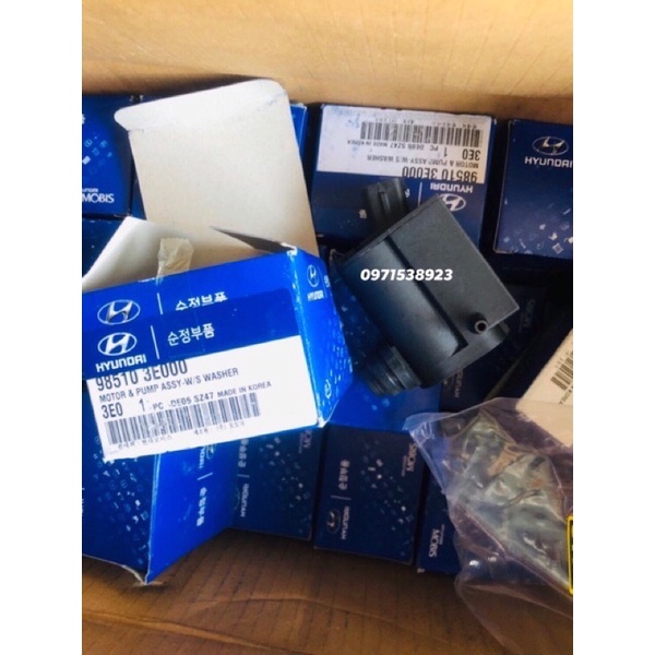 Motor Bơm Nước Rửa Kính Có Gạt Sau 985103E000 985101W000 chính hãng, KIA HUYNDAI