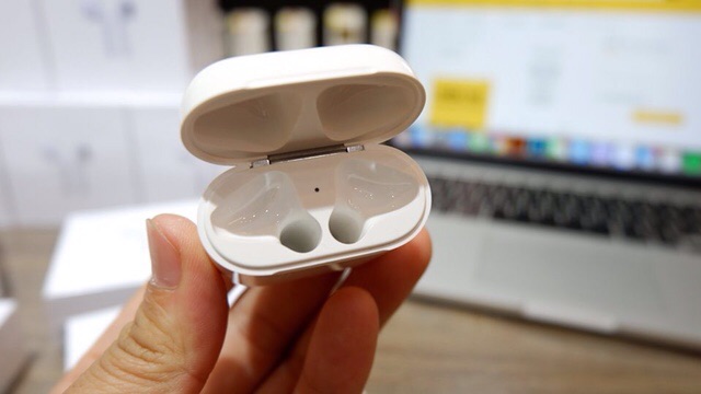 Tai nghe Airpods chính hãng lỗi 1 đổi 1 trong 12 tháng