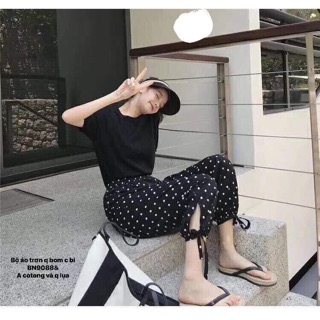 Bộ áo trơn quần bom chấm bi