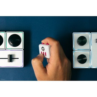 Fidget Cube: thiết bị giúp tập trung làm việc