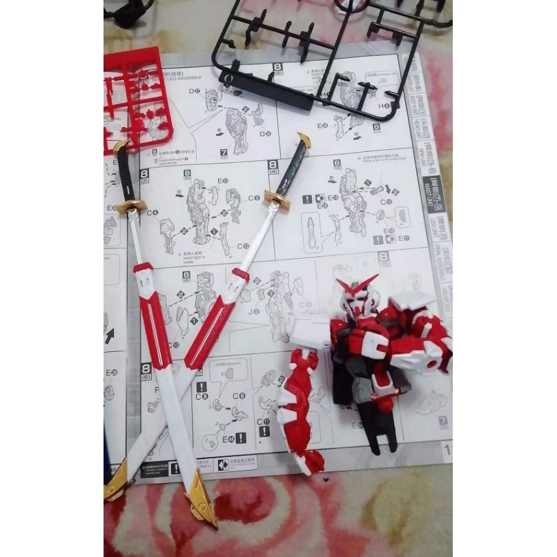 Mô Hình Gundam MG Astray Red Frame Daban hàng có sẵn