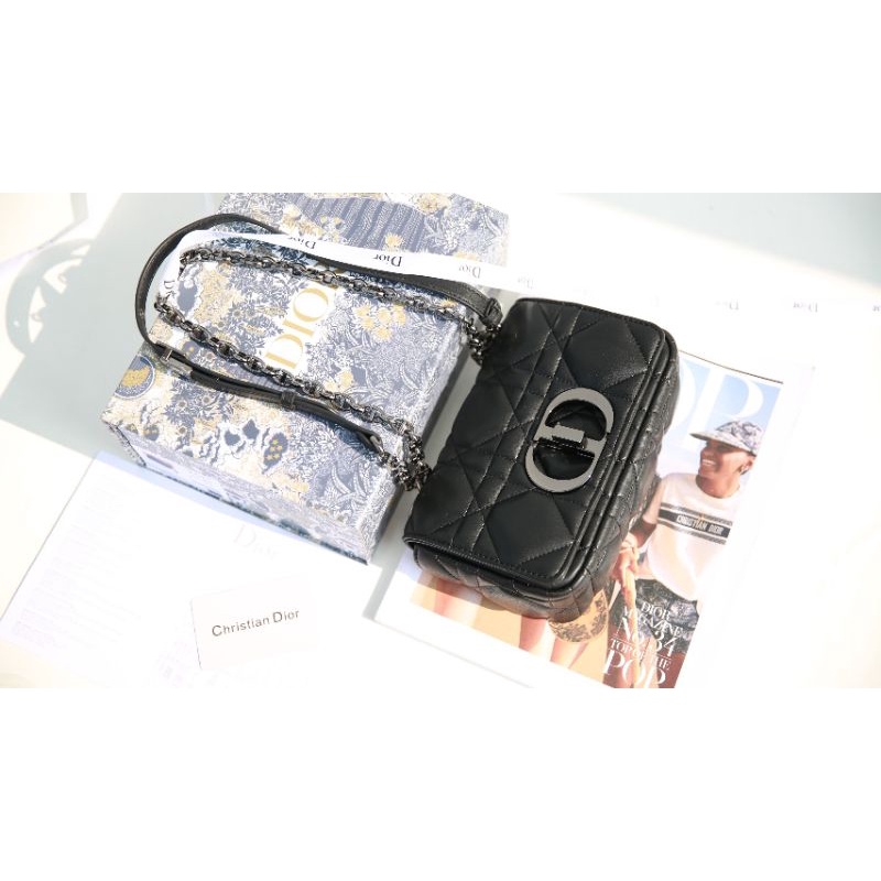 Túi đeo vai dior caroo