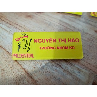 bảng tên mica