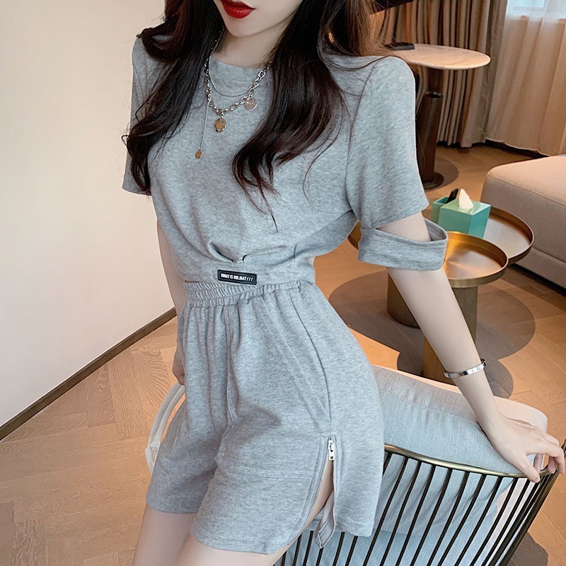 Set Đồ Thể Thao Áo Thun Tay Ngắn Màu Trơn Dáng Rộng Phong Cách Thời Trang Mùa Hè 2022
