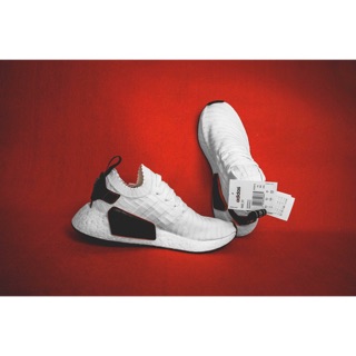 Giày Adidas NMD R2 Primeknit