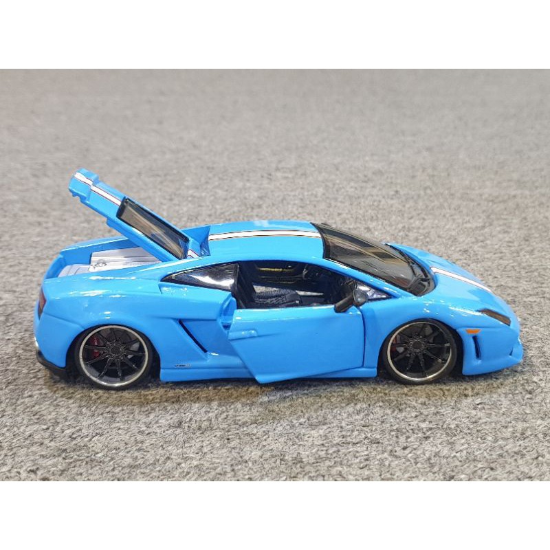 Xe Mô Hình Lamborghini Gallado Lp560-4 1:24 Maisto (Xanh Dương)