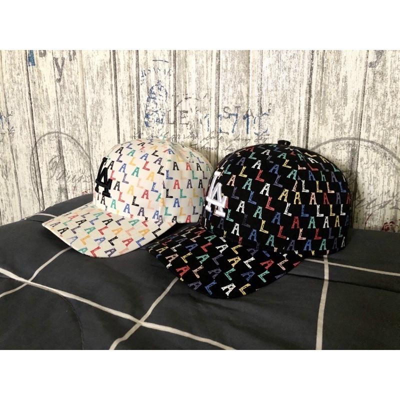 MŨ LƯỠI TRAI LA ĐEN TRẮNG