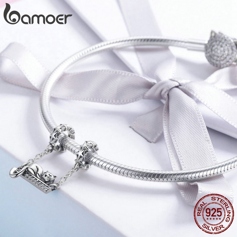 Charm Bamoer hình chú mèo nằm ngủ đáng yêu