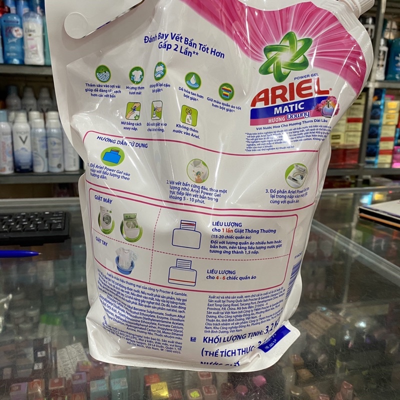 Nước giặt Ariel Matic hương downy túi 3.25kg (3.1 lít)