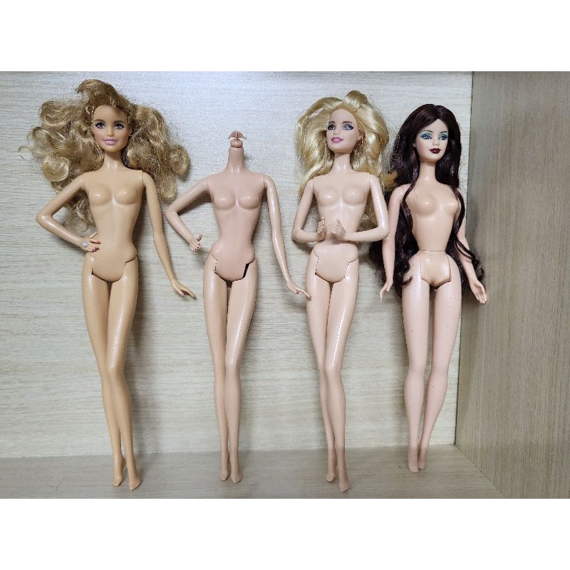 Thanh lý búp bê barbie