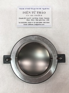Col Titan 750 nhấn