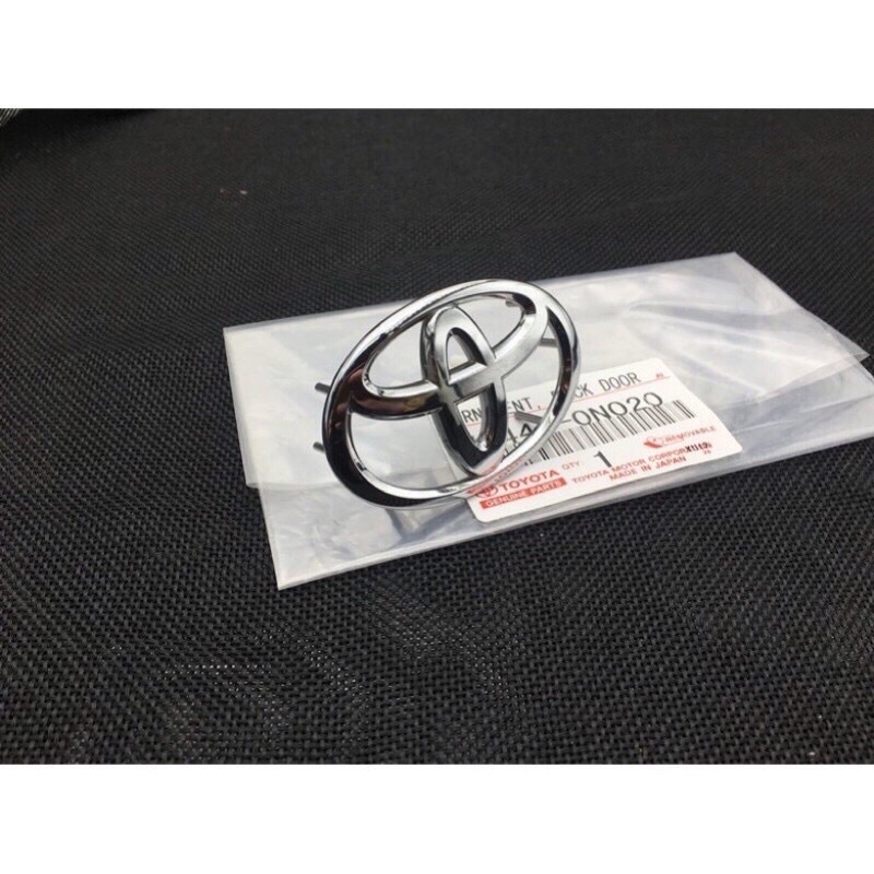 Logo vô lăng toyota innova xịn zin theo xe