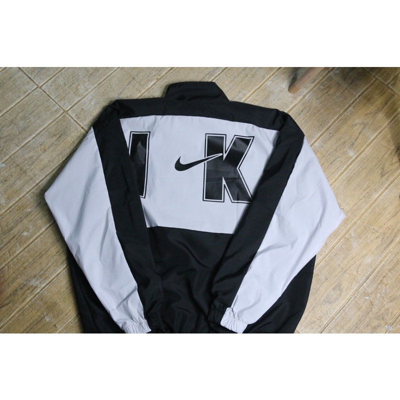 Áo Khoác Jacket Nike Swoosh Vintage To Nam Nữ Vải Dù 2 Lớp Cao Cấp LBsar