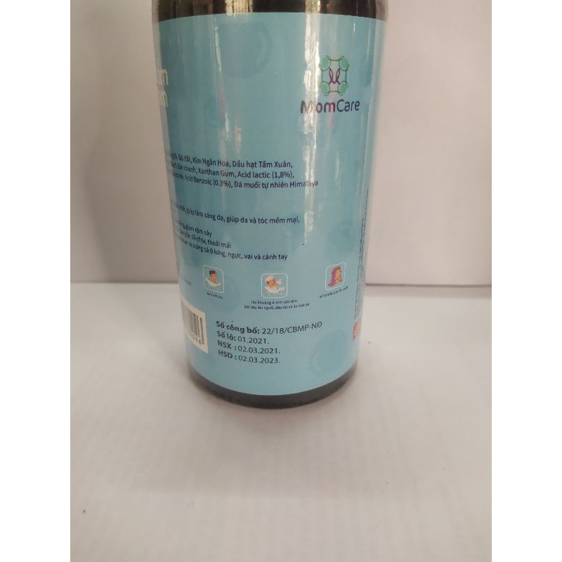 Sữa tắm gội trẻ sơ sinh và trẻ em Thảo dược (mộc) Momcare 500ml