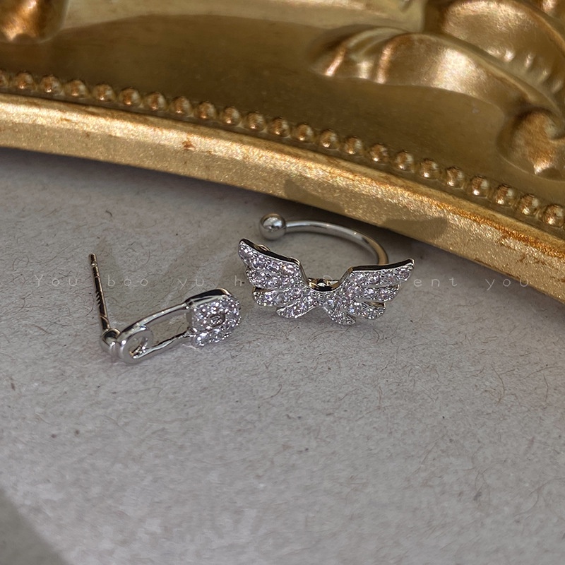 Bộ Hai Khuyên Tai Kẹp Vành Tai Đơn Giản Đính Đá zircon Tinh Tế Thiết Kế Tinh Tế Cao Cấp Thời Trang Cho Nữ