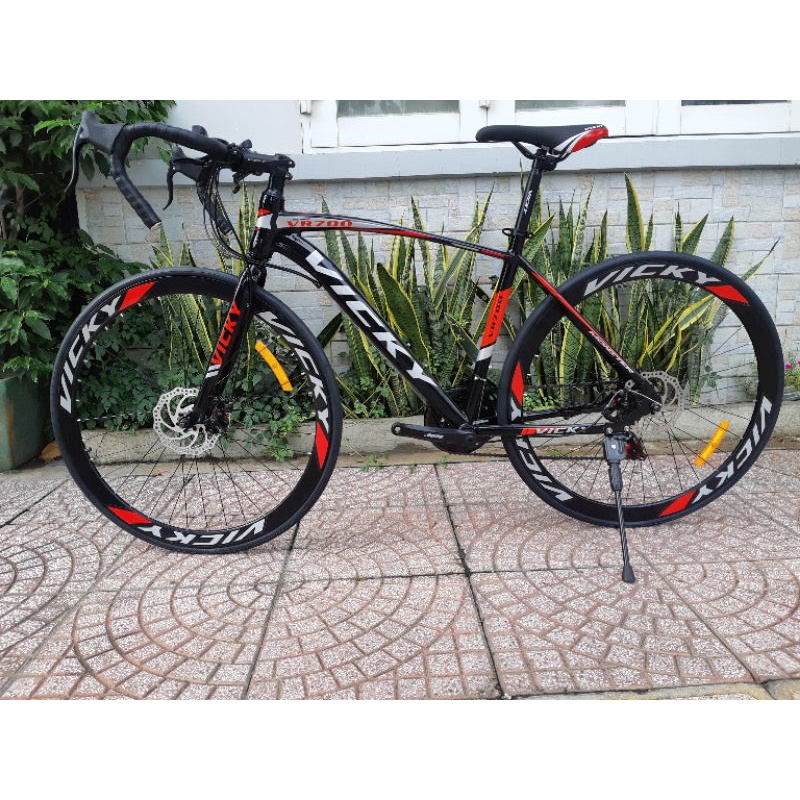 Xe đạp đua VICKY VR 700
