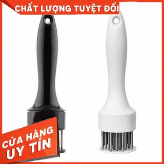 Dụng cụ xăm thịt tiện dụng