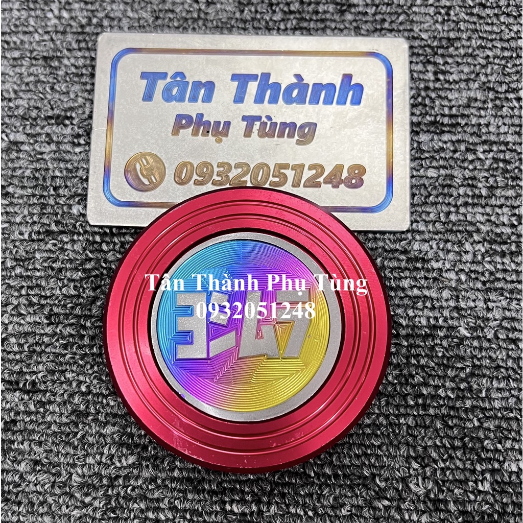 Nắp bình xăng CNC kèm logo Titan gắn nhiều loại xe