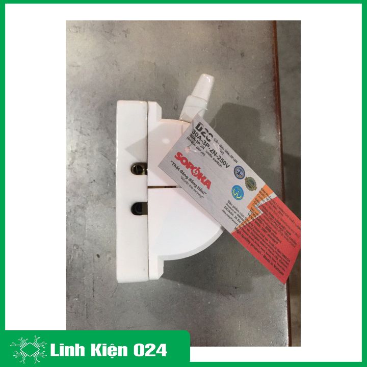 Cầu dao đế sứ đảo chiều 2 pha / 3 pha 30A-600V SOPOKA