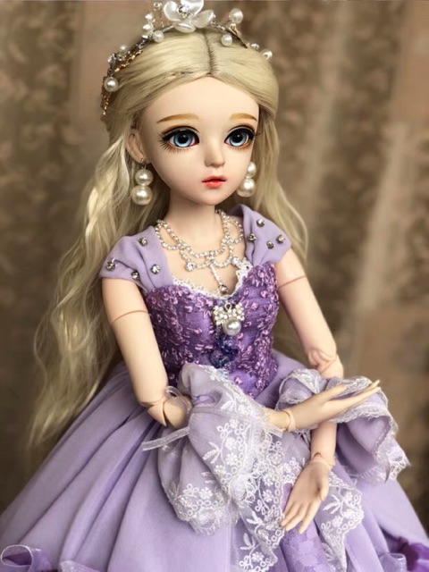 Búp bê doris Loulou