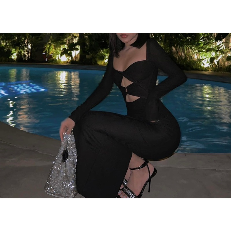 ĐẦM BODY MAXI KHOÉT NGỰC KHOEN TRÒN