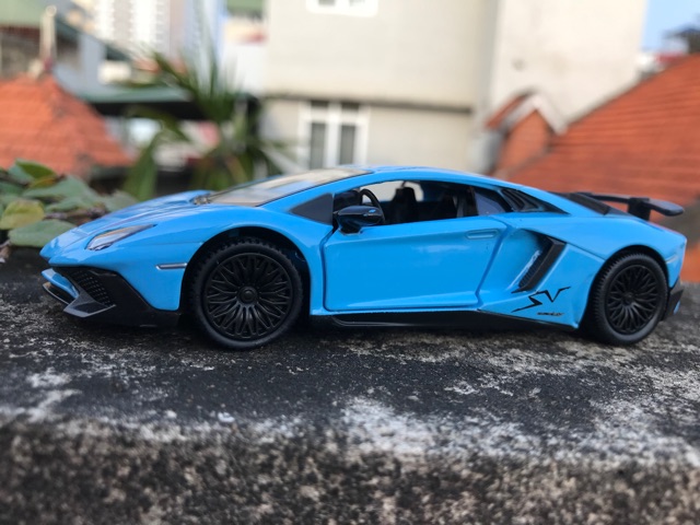 Mô hình LamborghiniFREESHIPAventador SV kim loại tỉ lệ 1:36